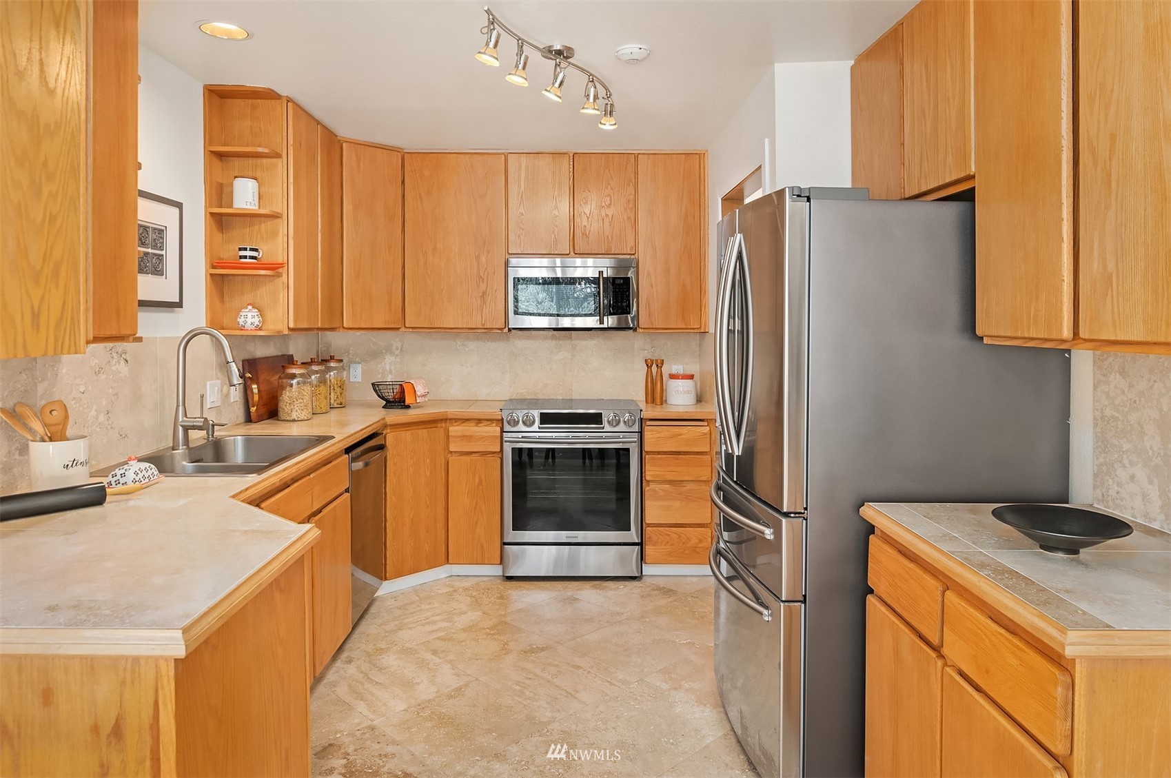 6910 Old Redmond Road, Unit F114 Redmond, WA 98052 - Photo 11 of 23 Gallery Image 11