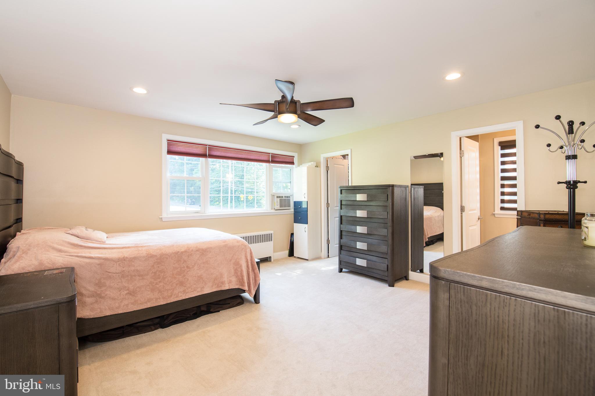 7903 Knox Road Glenside, PA 19038 - Photo 13 of 37 Primary Bedrooom