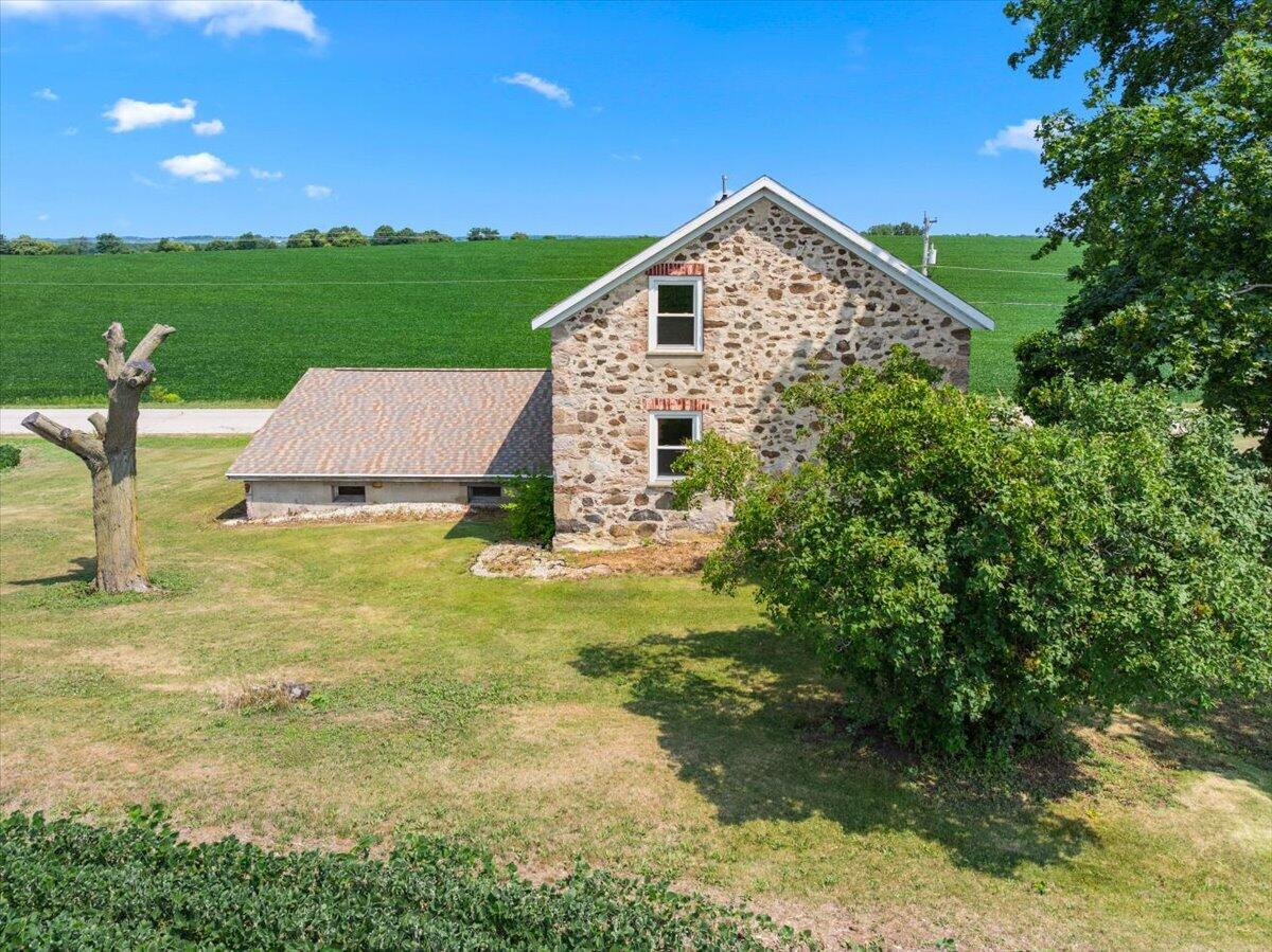 9073 Boltonville Road Farmington, WI 53040 - Photo 28 of 37 BACK