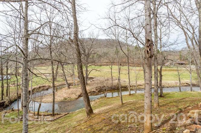 94 Circle East Ranch Road Burnsville, NC 28714 - Photo 22 of 33 Gallery Image 22