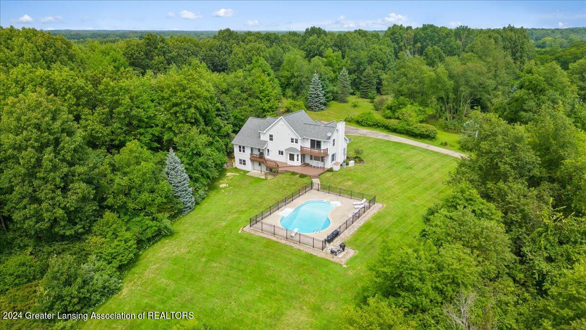 953 Barry Road Haslett, MI 48840 - Photo 2 of 65 07-Media Jett - 08