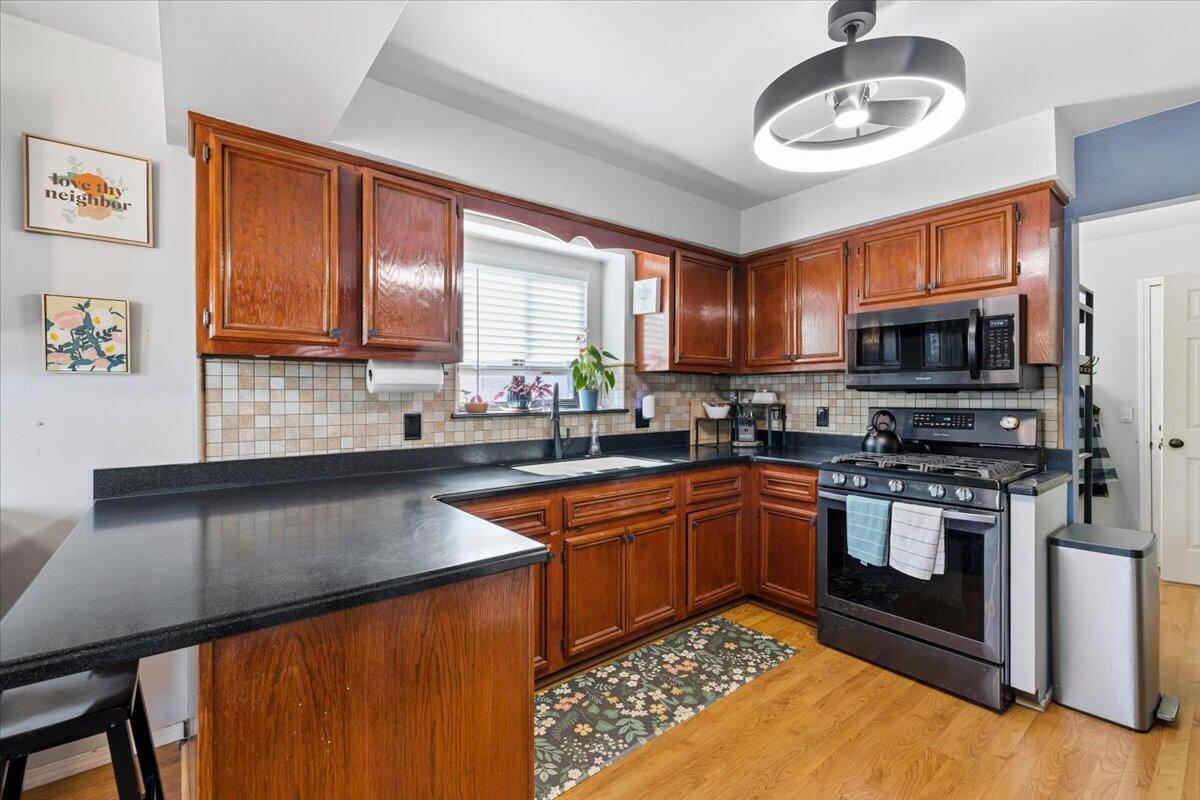 1364 Milverton Road Troy, MI 48083 - Photo 9 of 32 28-1364 Milverton-137