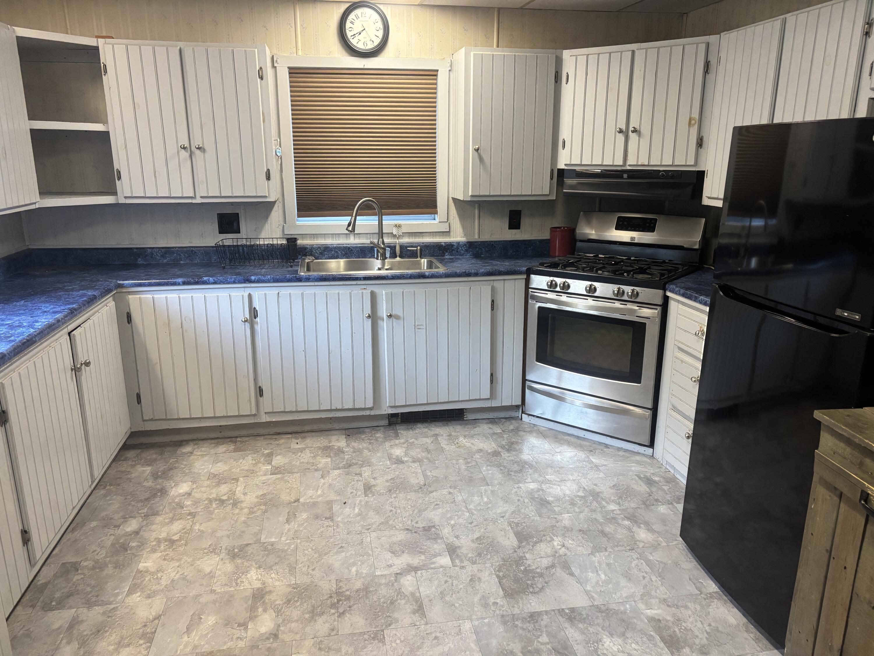 82 Dodge Road Burnham, ME 04922 - Photo 8 of 42 IMG_5882