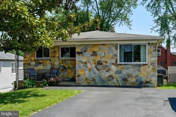 front view of house with a yard