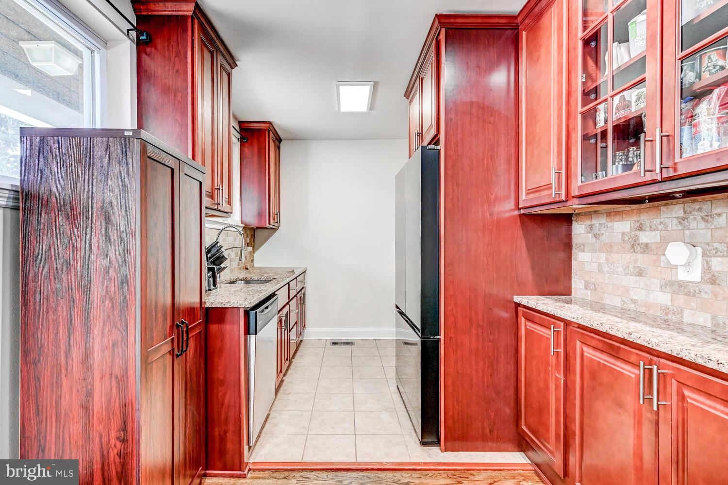 6420 Kenwood Avenue Rosedale, MD 21237 - Photo 8 of 22