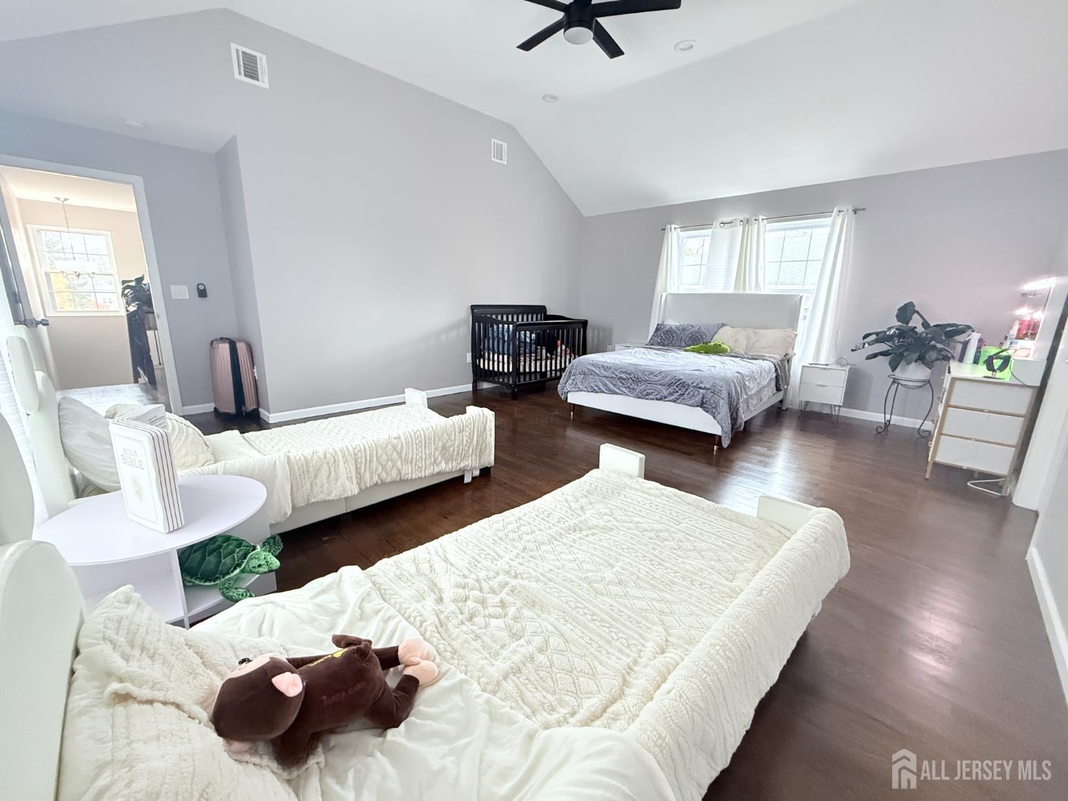 42 Nelson Avenue Edison, NJ 08817 - Photo 12 of 19