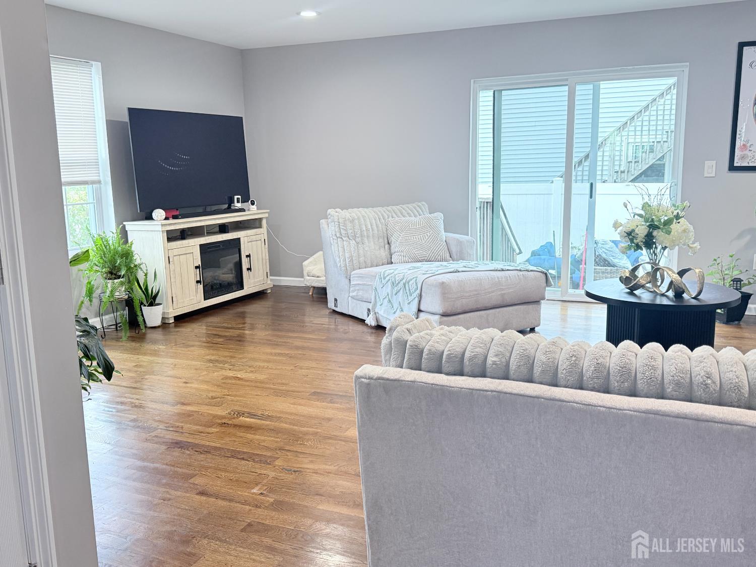 42 Nelson Avenue Edison, NJ 08817 - Photo 9 of 19