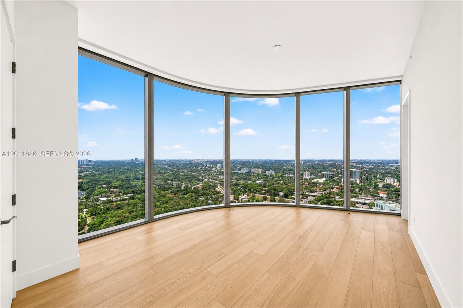 175 Southeast 25th Road, Unit 3303 Miami, FL 33129 - Photo 9 of 27