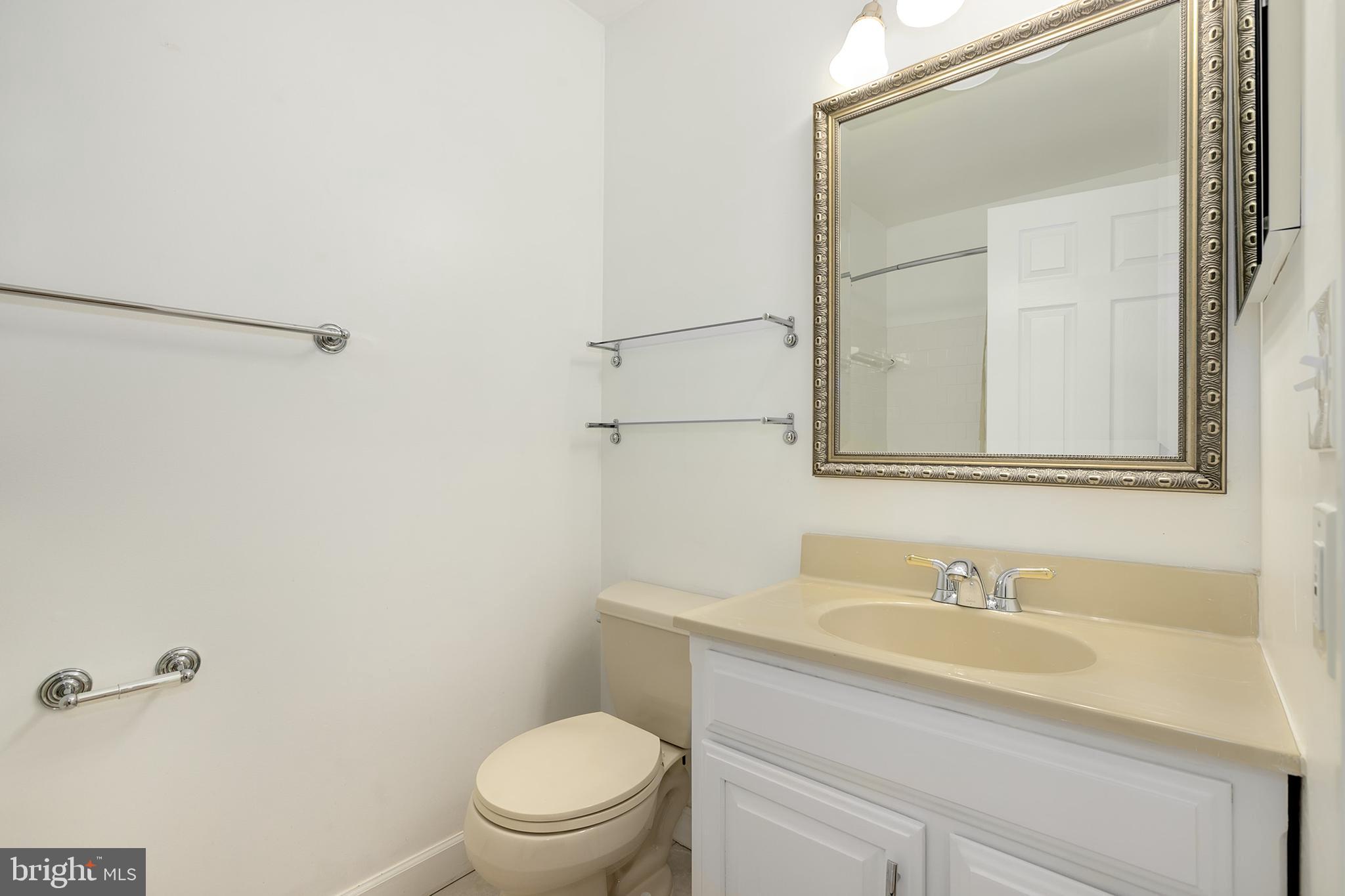 1508 Roundleaf Court Reston, VA 20190 - Photo 29 of 45 Gallery Image 29