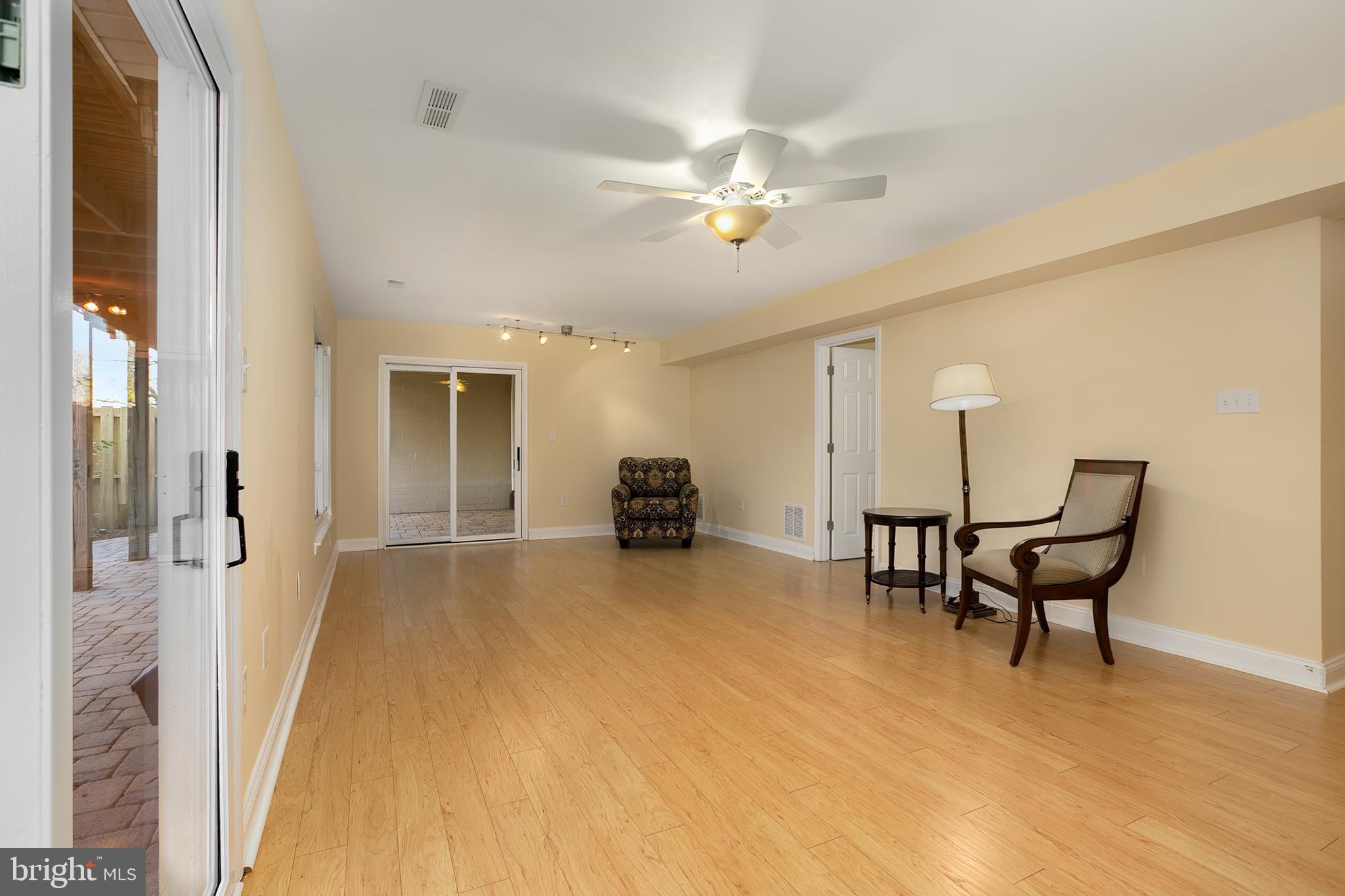 1508 Roundleaf Court Reston, VA 20190 - Photo 31 of 45 Gallery Image 31