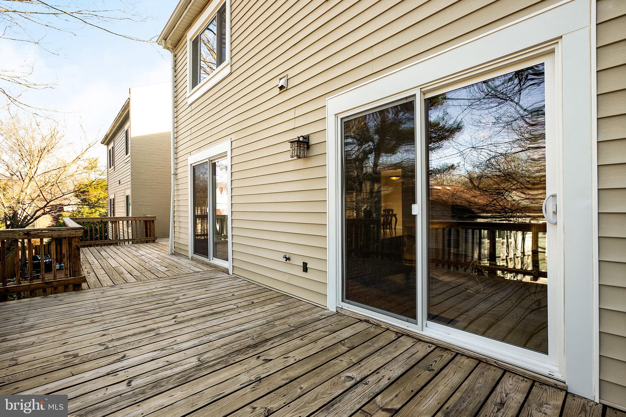 1508 Roundleaf Court Reston, VA 20190 - Photo 34 of 45 Gallery Image 34