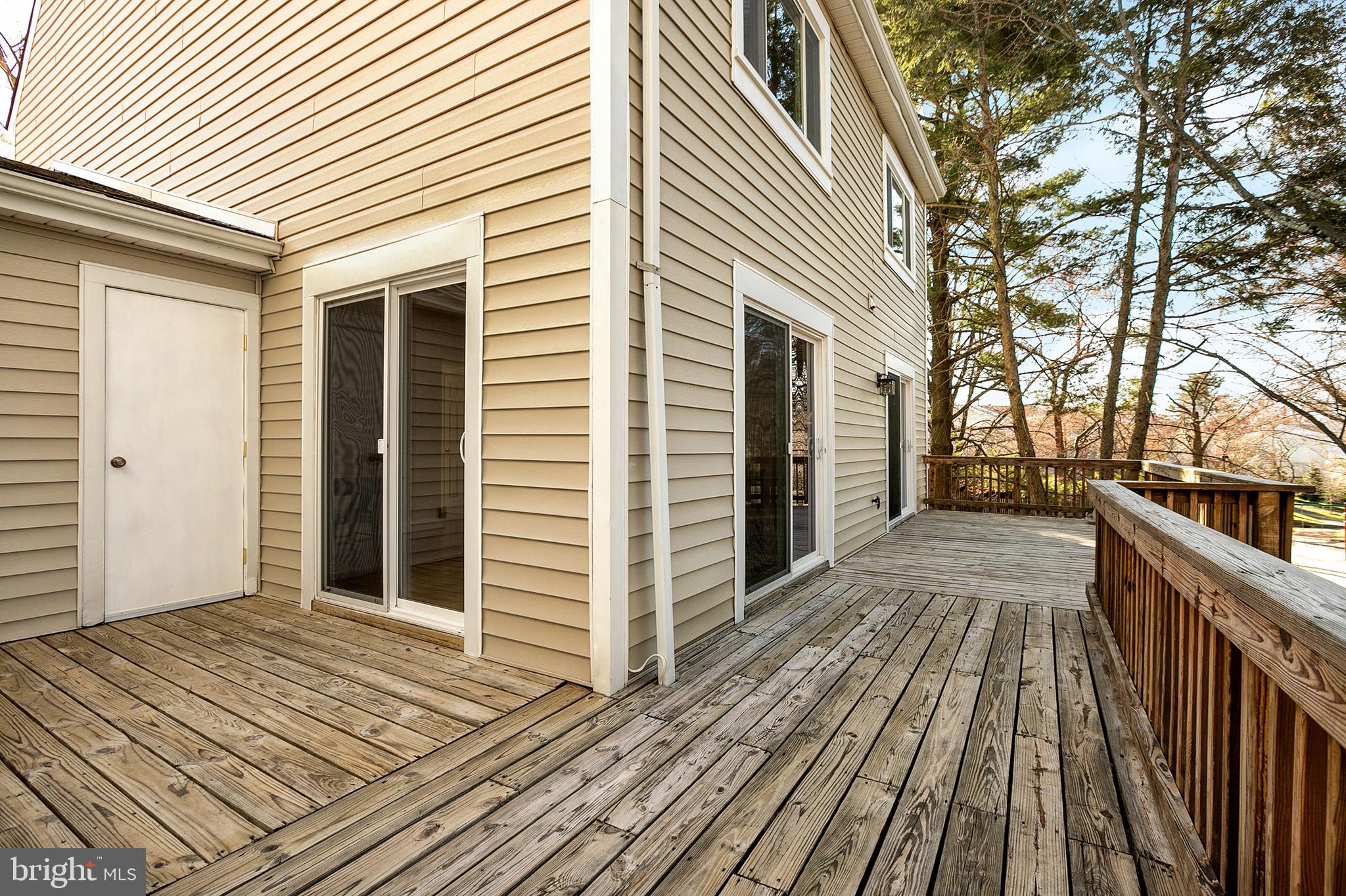 1508 Roundleaf Court Reston, VA 20190 - Photo 35 of 45 Gallery Image 35