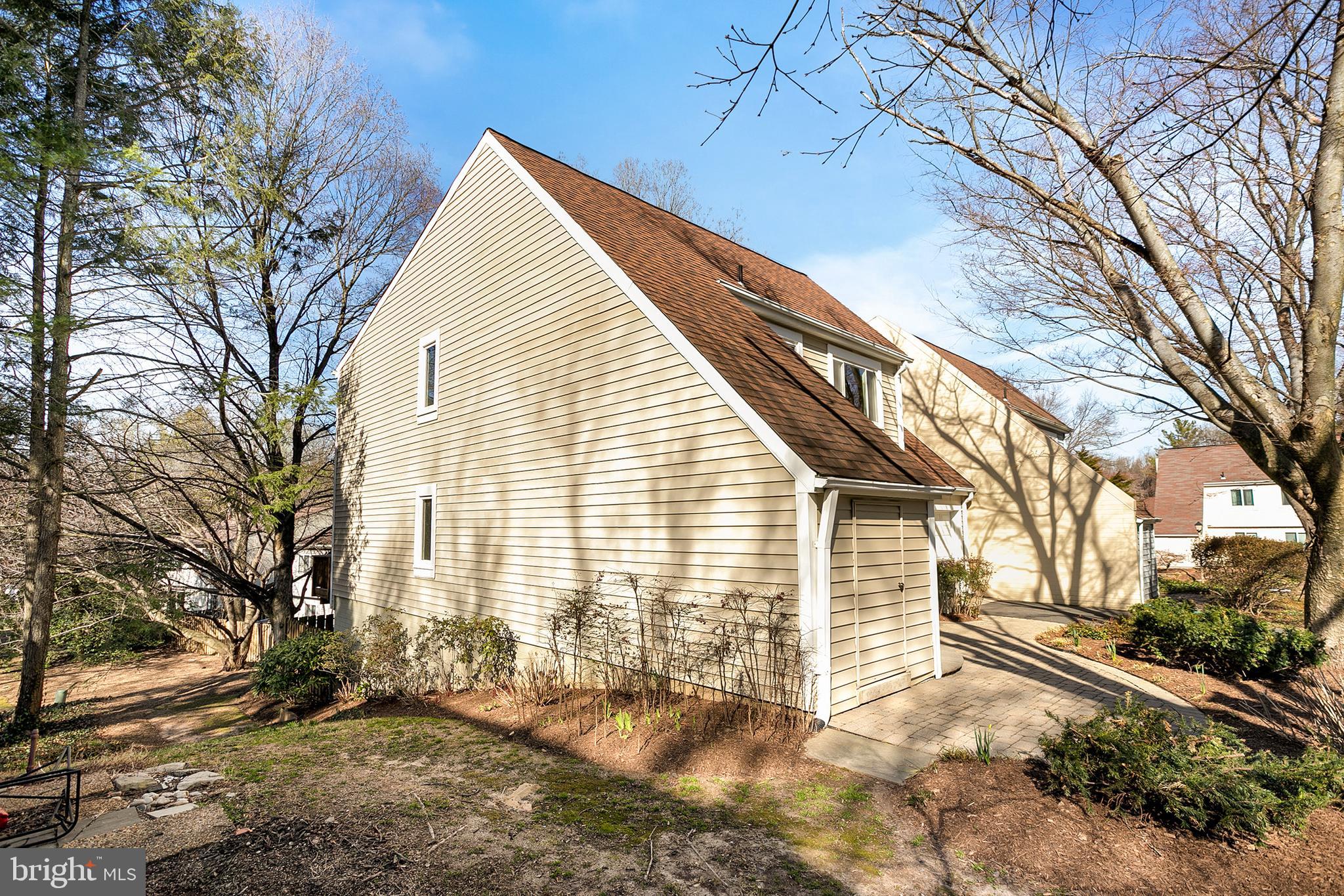 1508 Roundleaf Court Reston, VA 20190 - Photo 44 of 45 Gallery Image 44