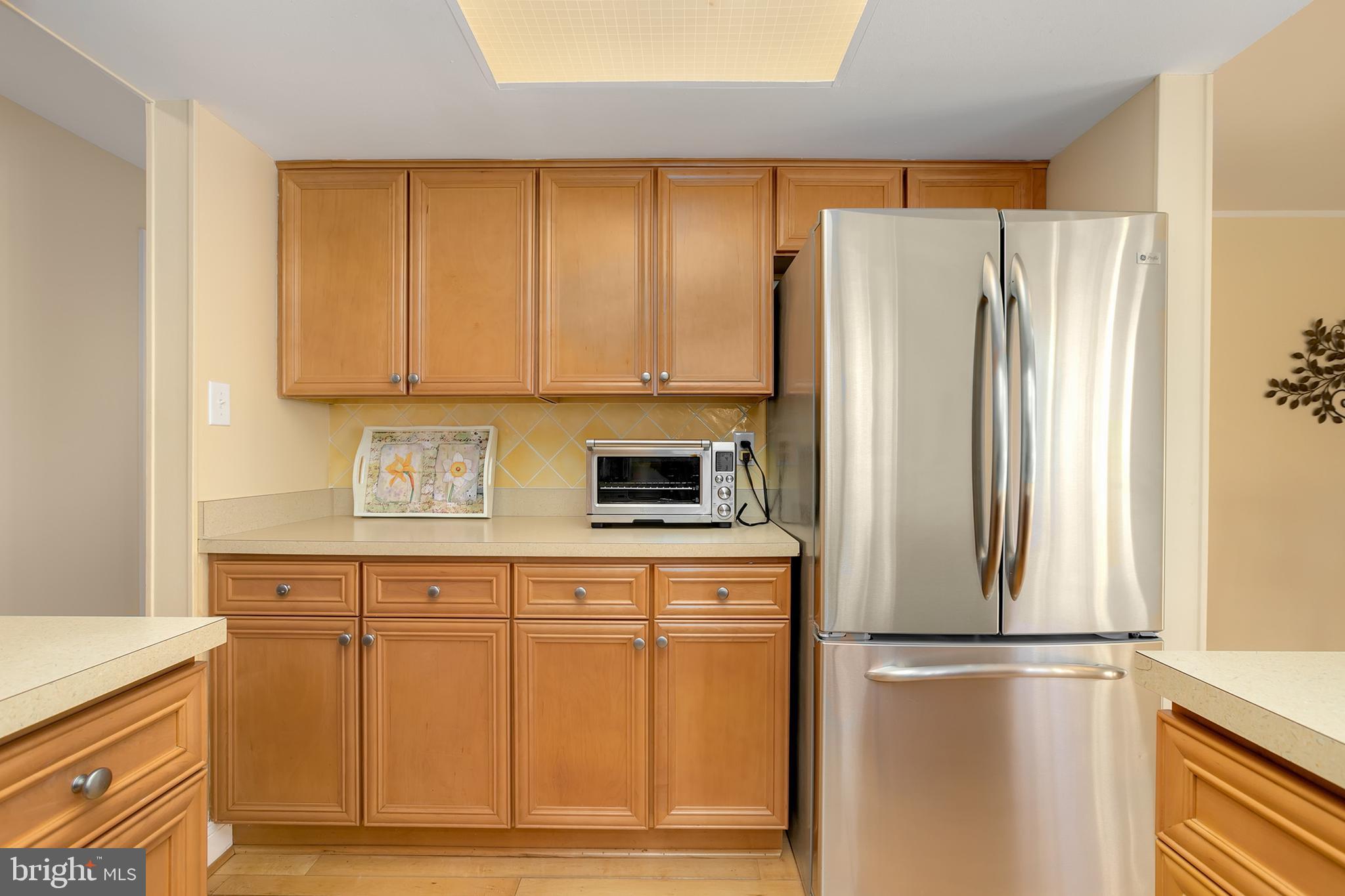 1508 Roundleaf Court Reston, VA 20190 - Photo 8 of 45 Gallery Image 8