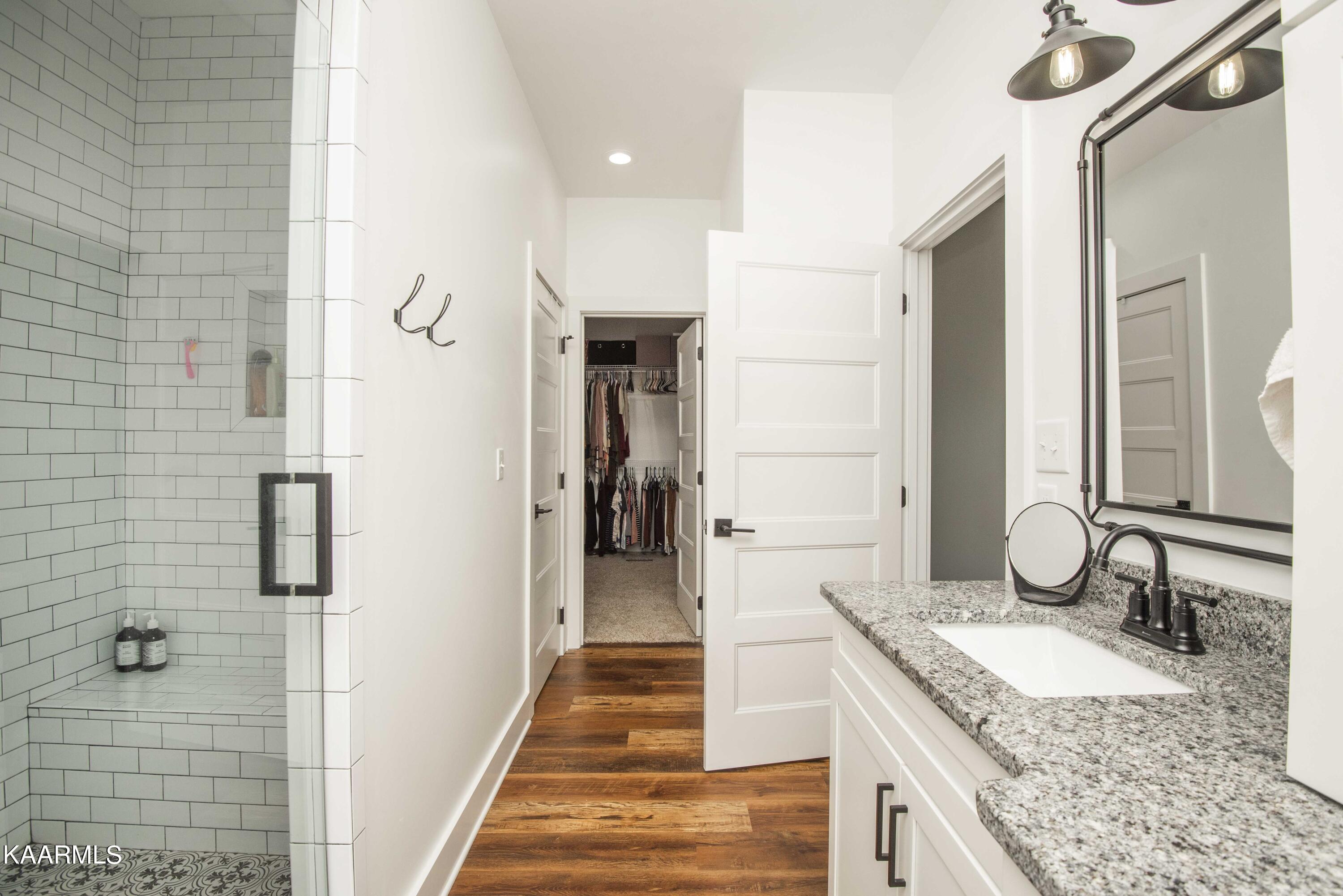 7766 Berry Williams Road Townsend, TN 37882 - Photo 32 of 60 master bath_1