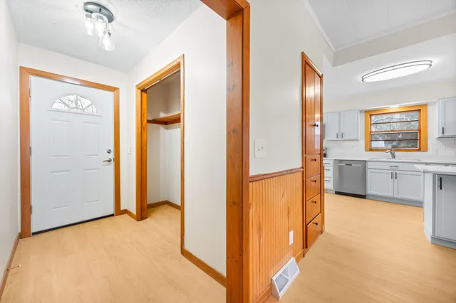 $290,000 | 540 Brown Street Southwest, Hutchinson, MN 55350