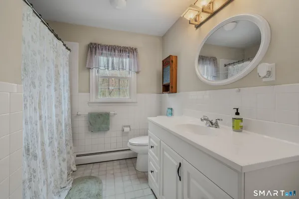$585,000 | 32 Greenbriar Lane, Newtown, CT 06470