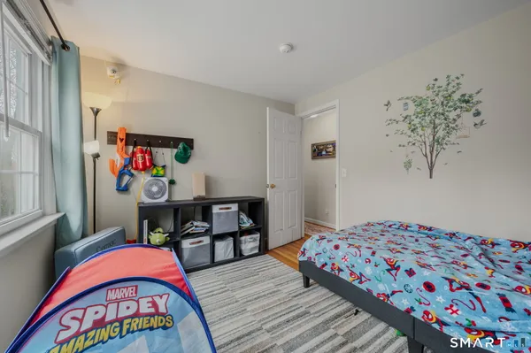 $585,000 | 32 Greenbriar Lane, Newtown, CT 06470