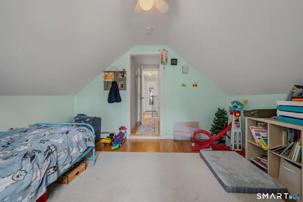 $585,000 | 32 Greenbriar Lane, Newtown, CT 06470