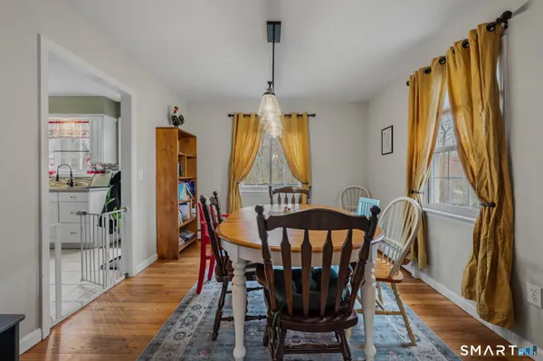 $585,000 | 32 Greenbriar Lane, Newtown, CT 06470