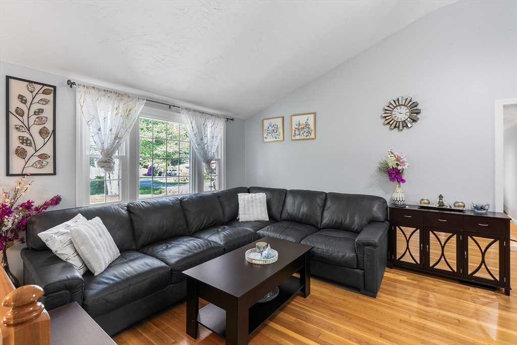 206 Cordaville Road Southborough, MA 01772 - Photo 11 of 22 Gallery Image 11