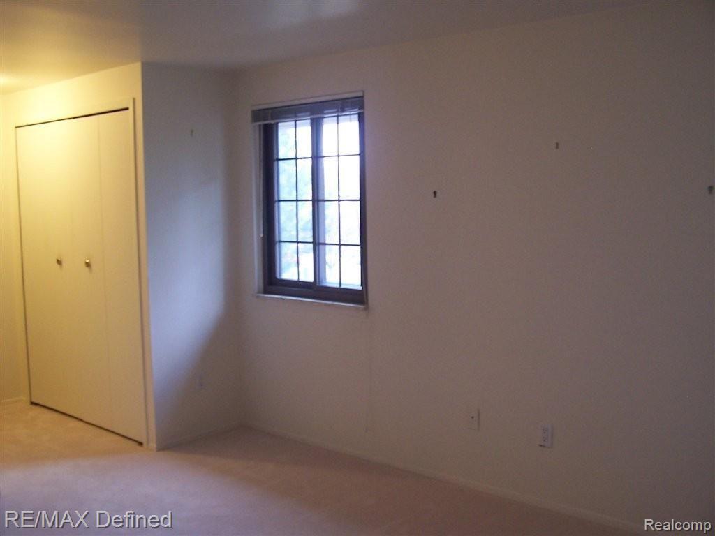 16 Kirks Court Rochester, MI 48309 - Photo 6 of 15 kirks ct 003.JPG