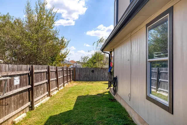 $270,000 | 203 Endeavour, Kyle, TX 78640