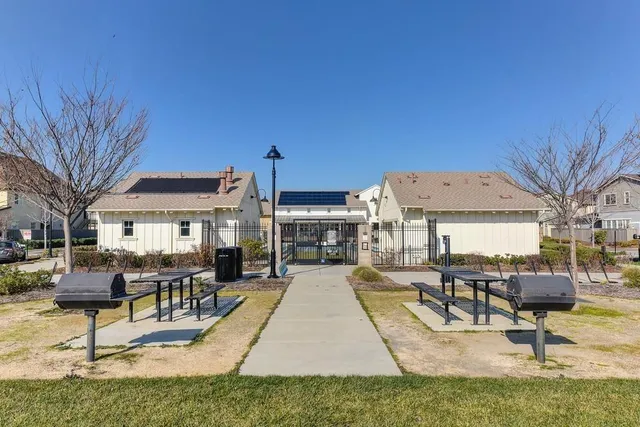 $589,000 | 1000 Berryessa Lane, Unit 232, Davis, CA 95616
