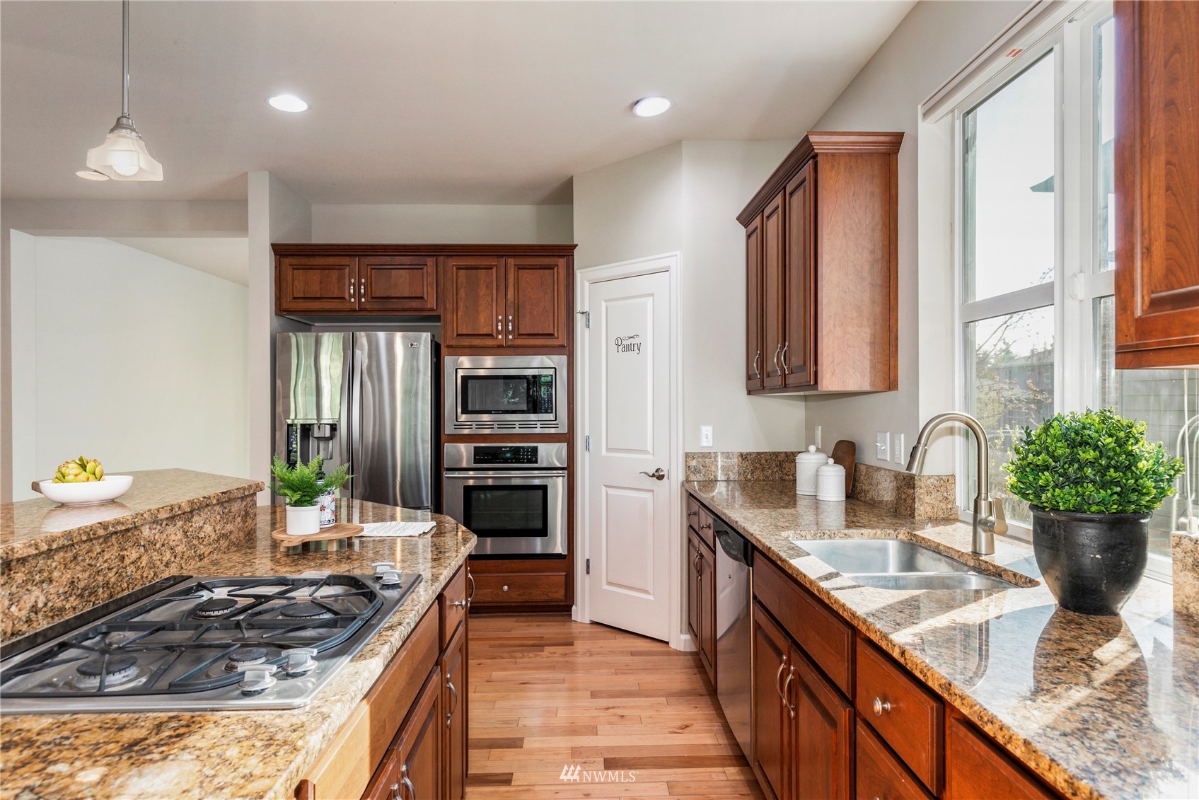 4740 Rutherford Circle Southwest Port Orchard, WA 98367 - Photo 9 of 36 Gallery Image 9