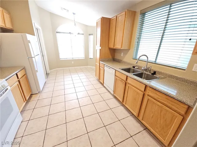 $2,050 | 2156 Sunset Vista Avenue, Henderson, NV 89052