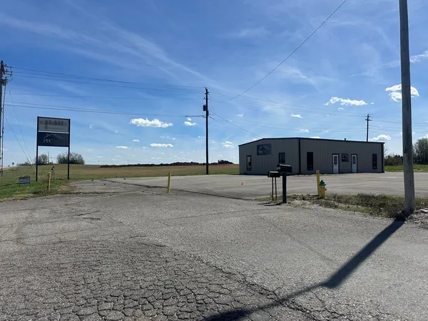 $1,200 | 1863 East 9th Street, Hopkinsville, KY 42240