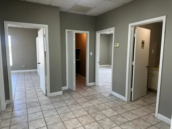 $1,200 | 1863 East 9th Street, Hopkinsville, KY 42240