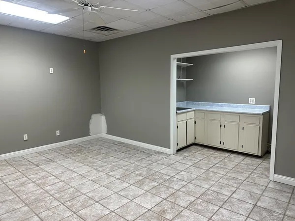 $1,200 | 1863 East 9th Street, Hopkinsville, KY 42240