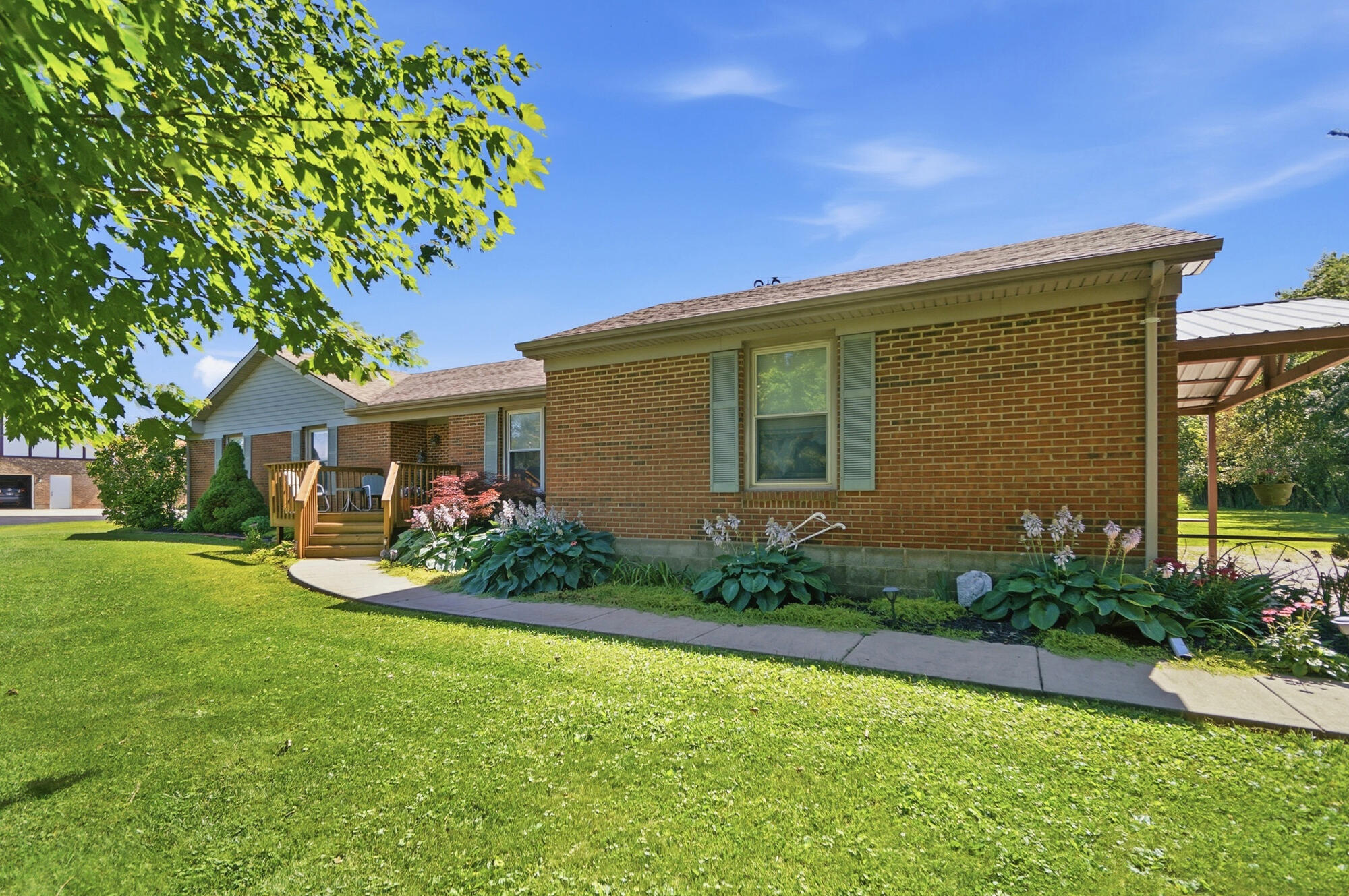 6780 Springfield Jamestown Road Springfield, OH 45502 - Photo 4 of 58