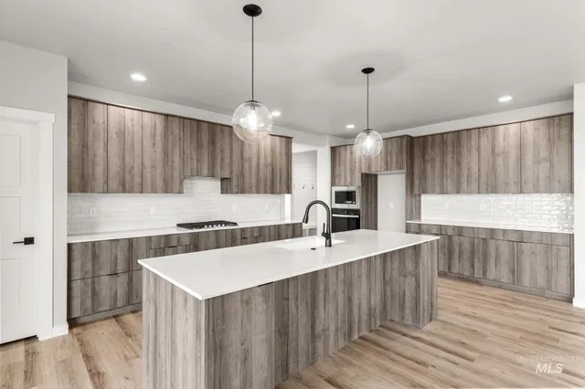 $1,225,000 | 5390 West Yarnell Street, Eagle, ID 83616