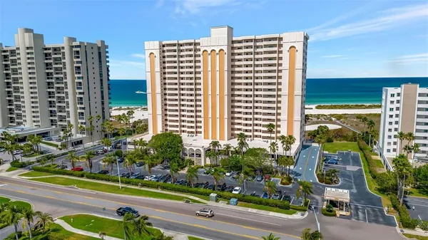 $4,500 | 1270 Gulf Boulevard, Unit 304, Clearwater, FL 33767