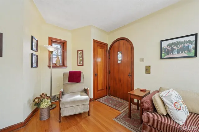 $325,000 | 6565 Winnebago Street, St. Louis, MO 63109