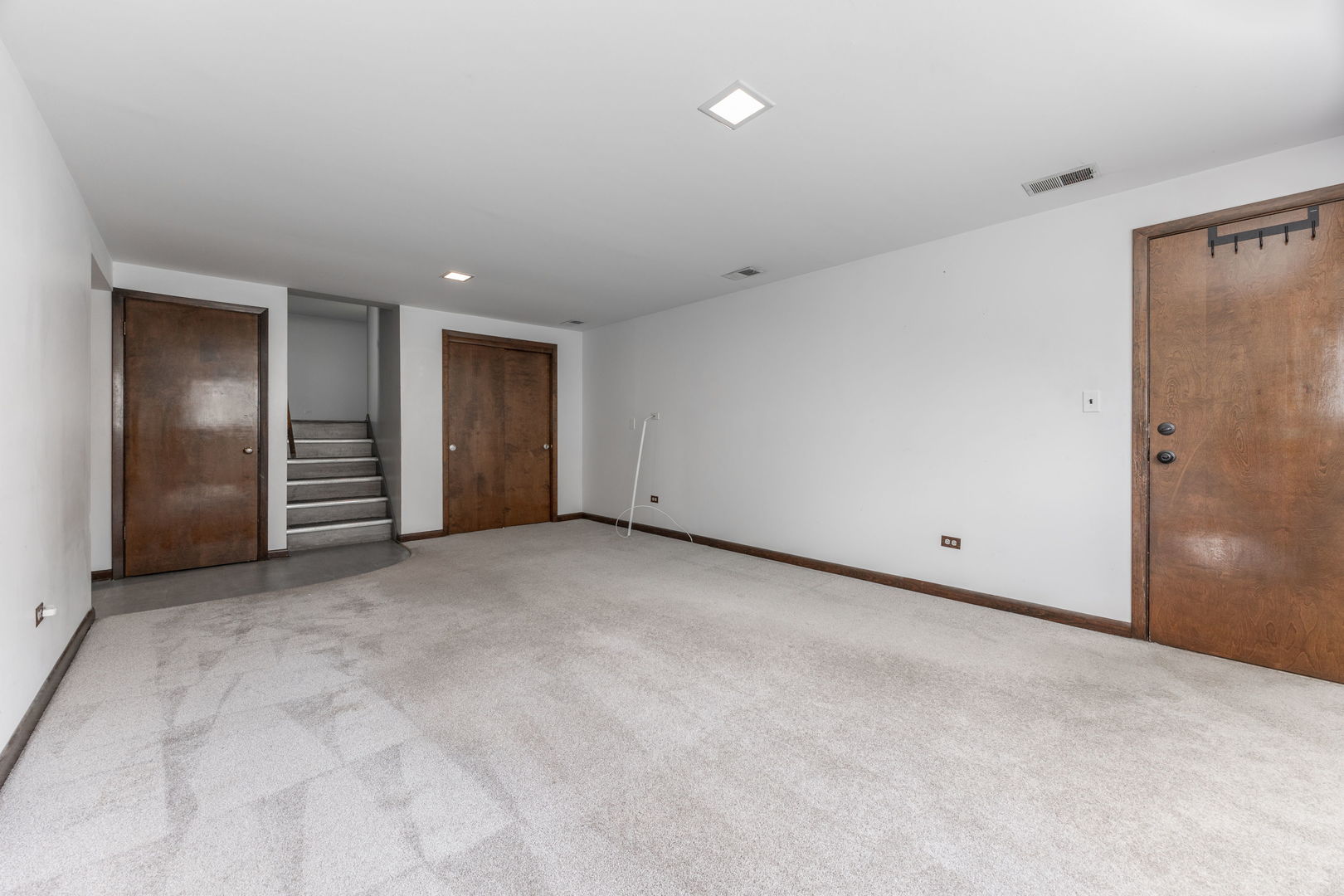 9S172 Cumnor Road Downers Grove, IL 60516 - Photo 19 of 32