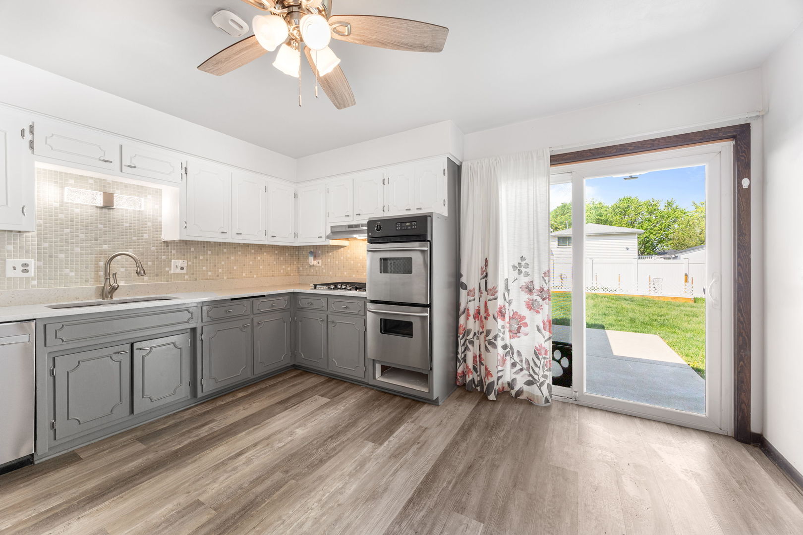 9S172 Cumnor Road Downers Grove, IL 60516 - Photo 9 of 32