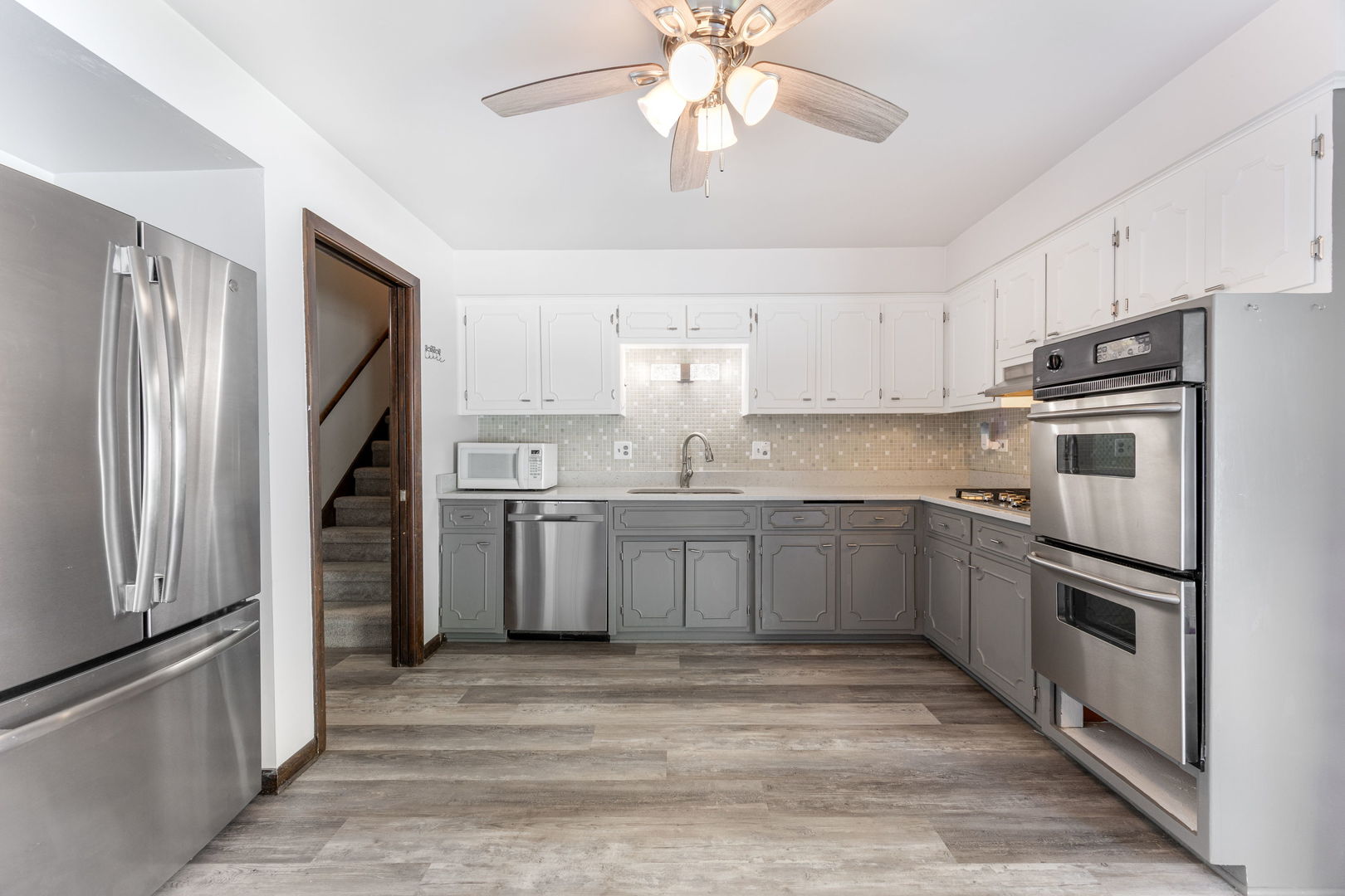 9S172 Cumnor Road Downers Grove, IL 60516 - Photo 10 of 32