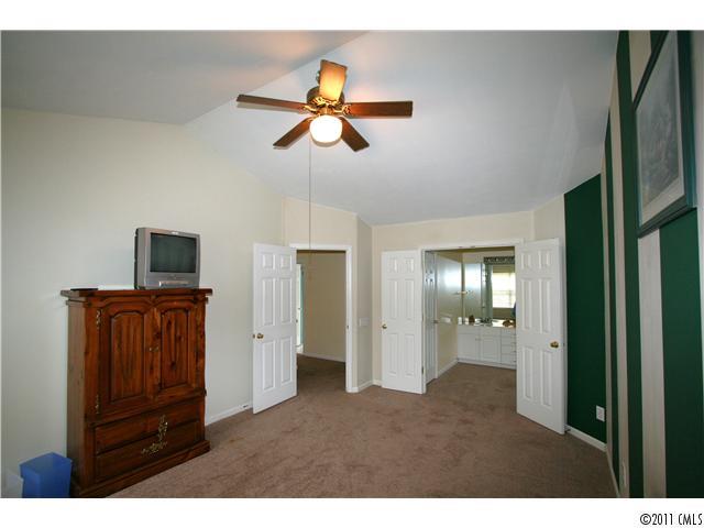 434 Clearbrook Road Matthews, NC 28105 - Photo 8 of 15 Gallery Image 8