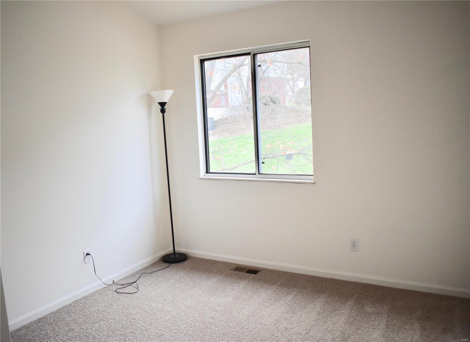 4305 Rockspur Court St. Louis, MO 63128 - Photo 14 of 30 Gallery Image 14