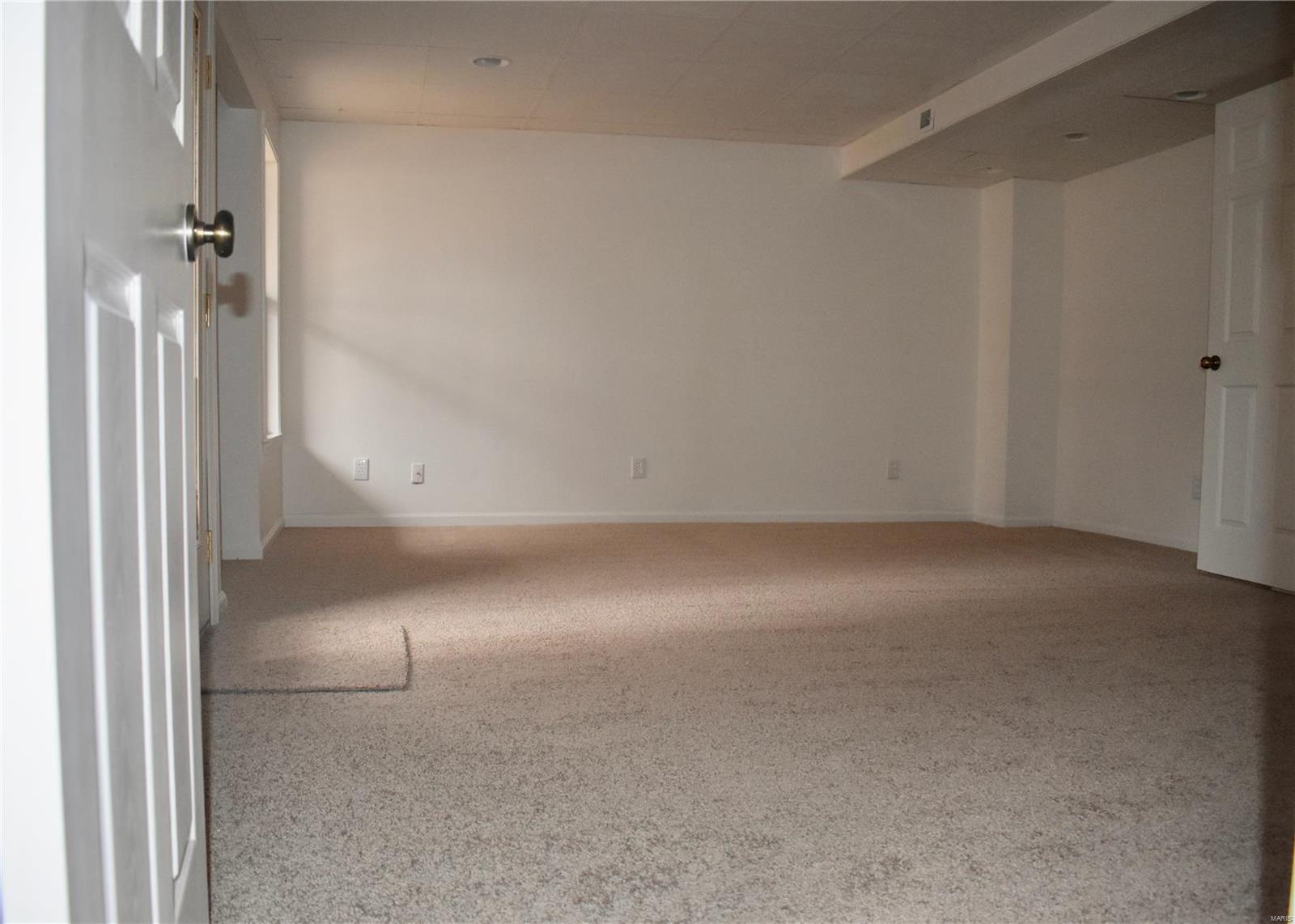 4305 Rockspur Court St. Louis, MO 63128 - Photo 17 of 30 Gallery Image 17