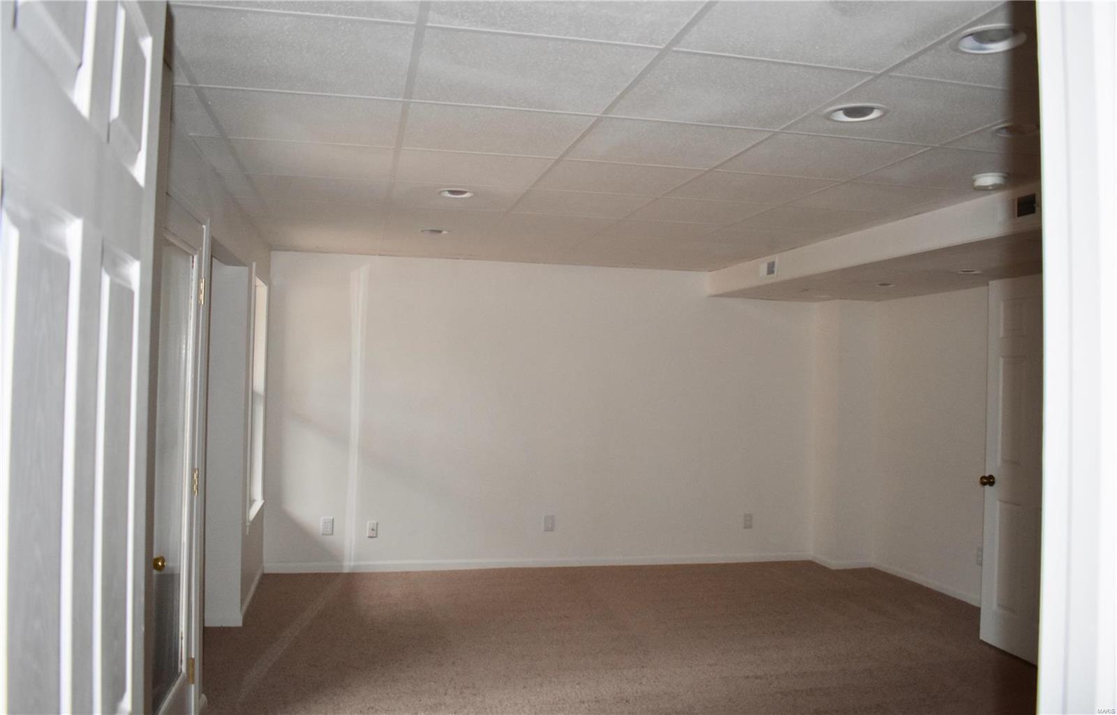 4305 Rockspur Court St. Louis, MO 63128 - Photo 21 of 30 Gallery Image 21
