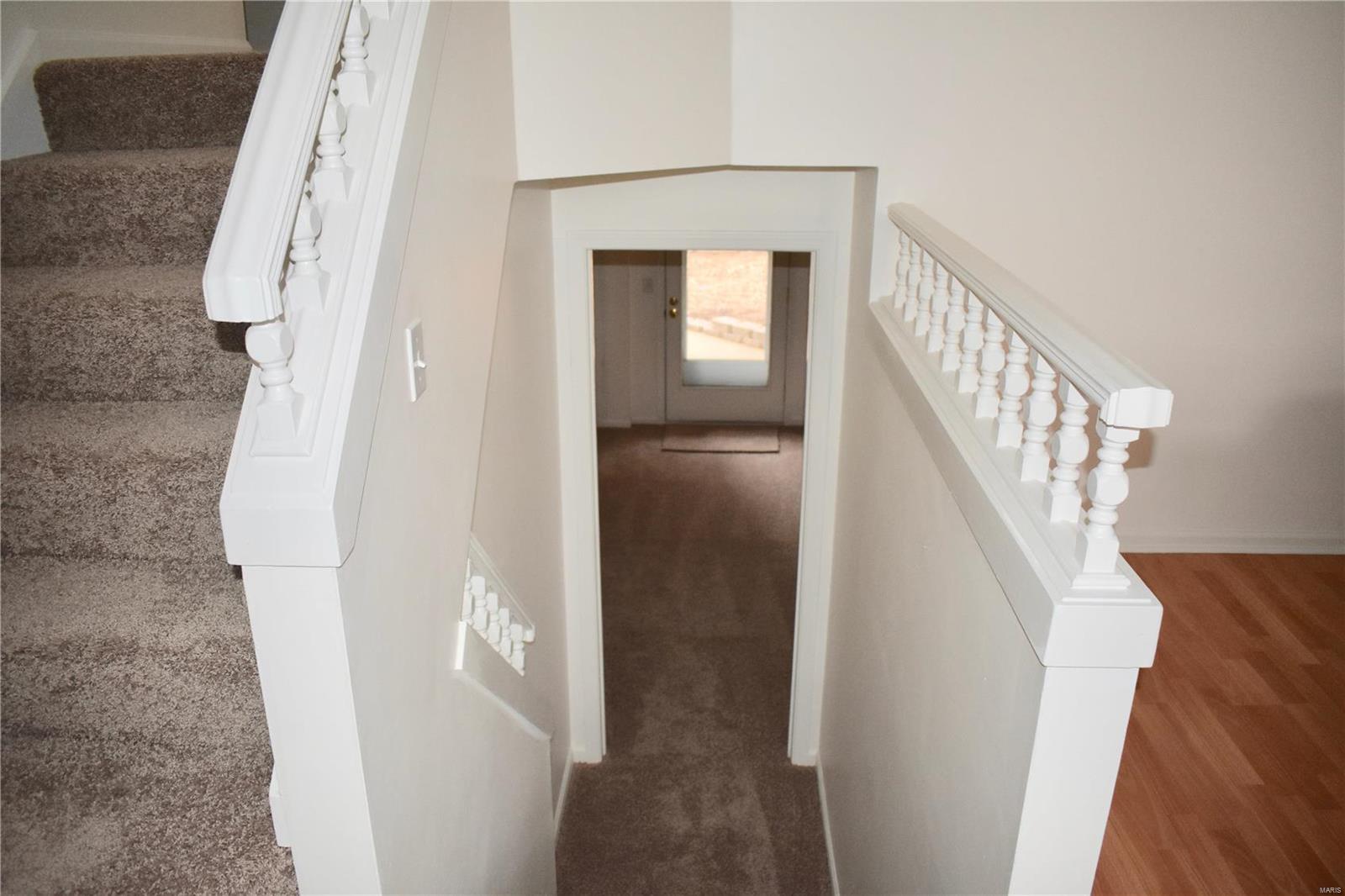 4305 Rockspur Court St. Louis, MO 63128 - Photo 6 of 30 Gallery Image 6