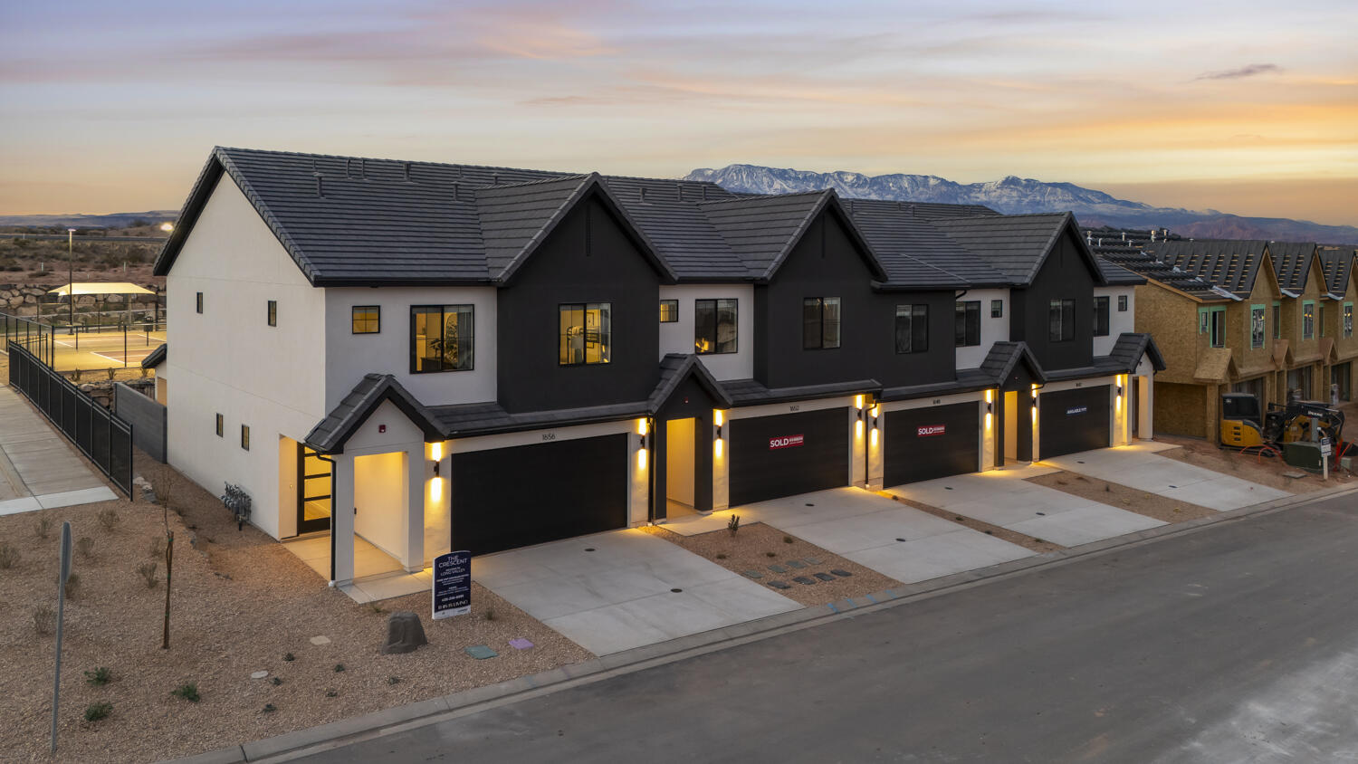 1748 Viewcrest Drive, Unit 3077 Washington, UT 84780 - Photo 2 of 46 DJI_20250217182652_0019_D