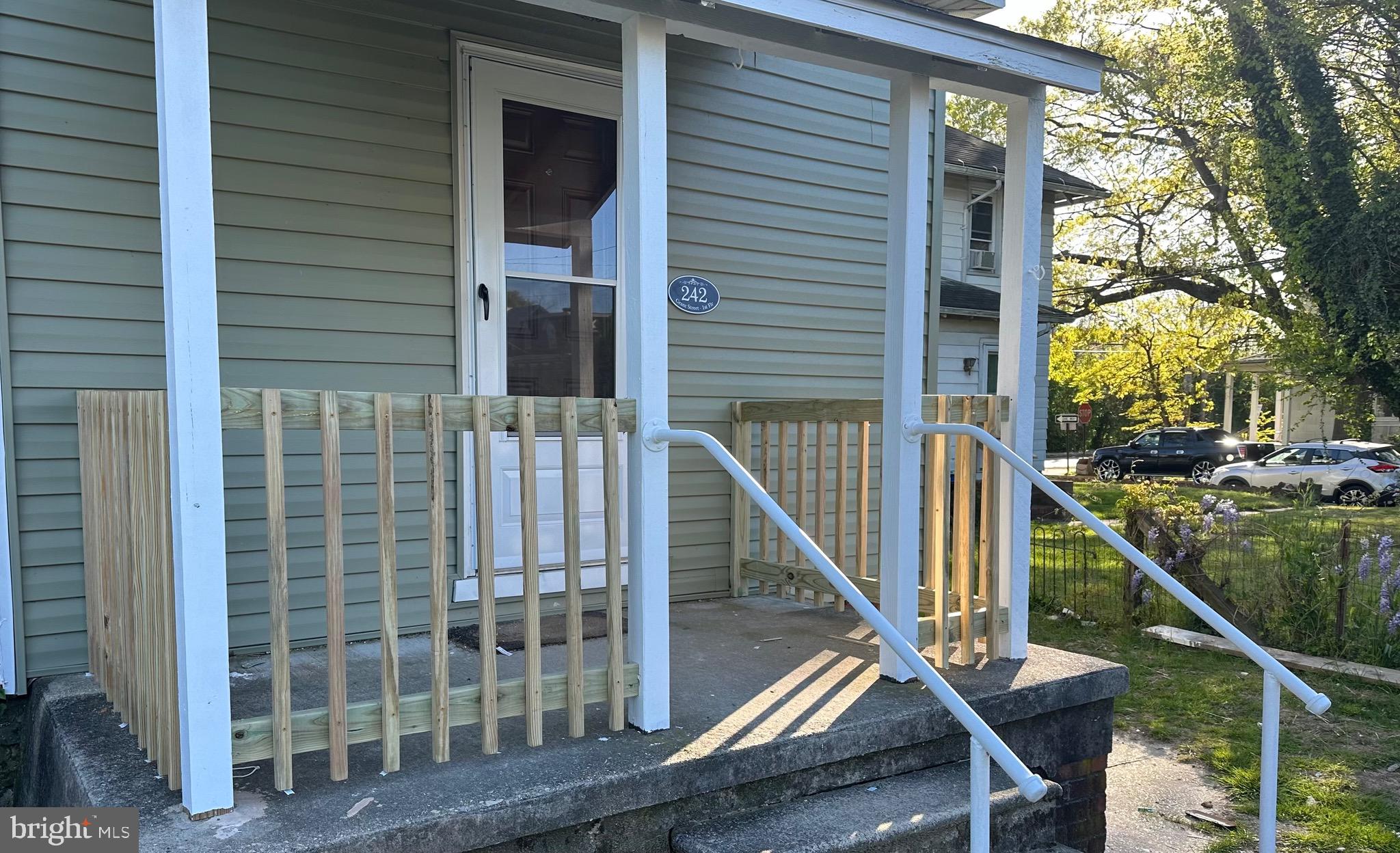 242 Grant Street Salem, NJ 08079 - Photo 1 of 16 Entrance