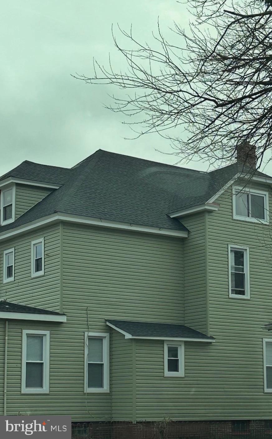 242 Grant Street Salem, NJ 08079 - Photo 3 of 16 Side view of 1st floor unit
