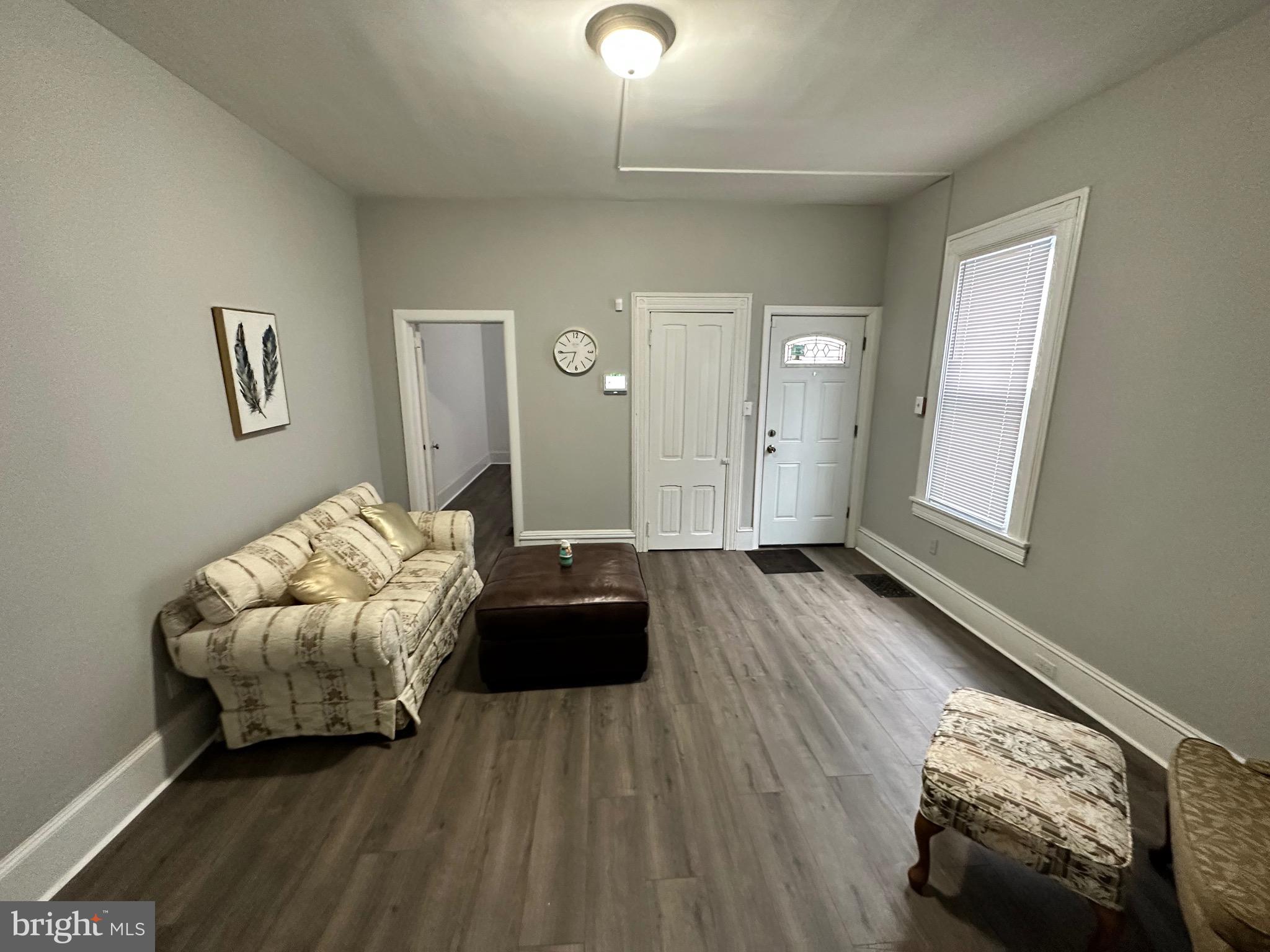 242 Grant Street Salem, NJ 08079 - Photo 5 of 16 Living Room #2