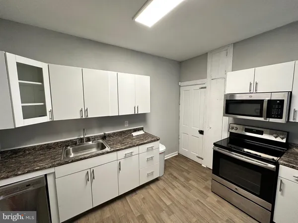 $1,675 | 242 Grant Street, Salem, NJ 08079